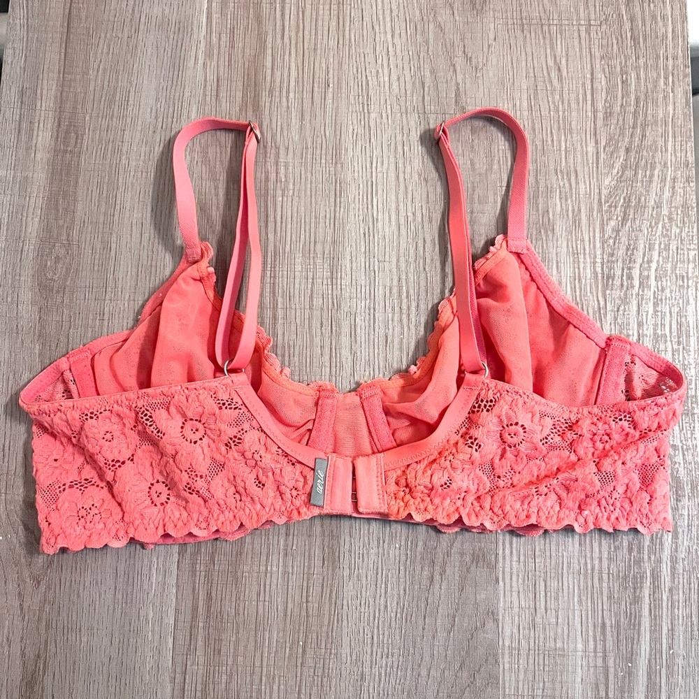 Aerie Full Coverage Lace Underwire Demi Bra, 34C - Picture 3 of 4